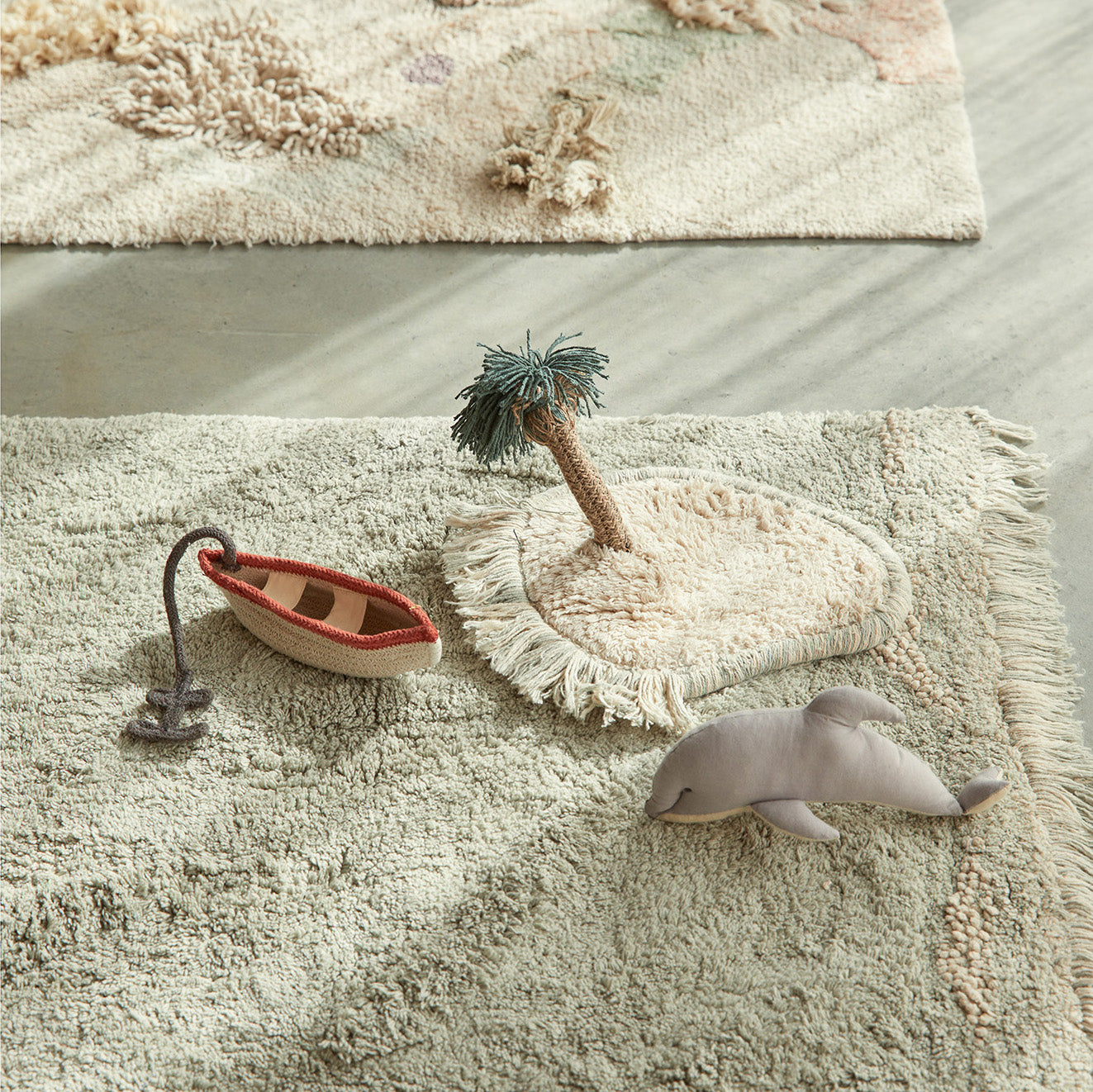 WASHABLE PLAY RUG - WAVES