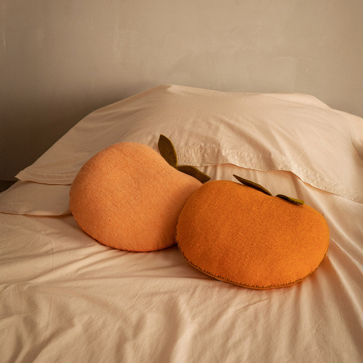 CUSHION - PEACH