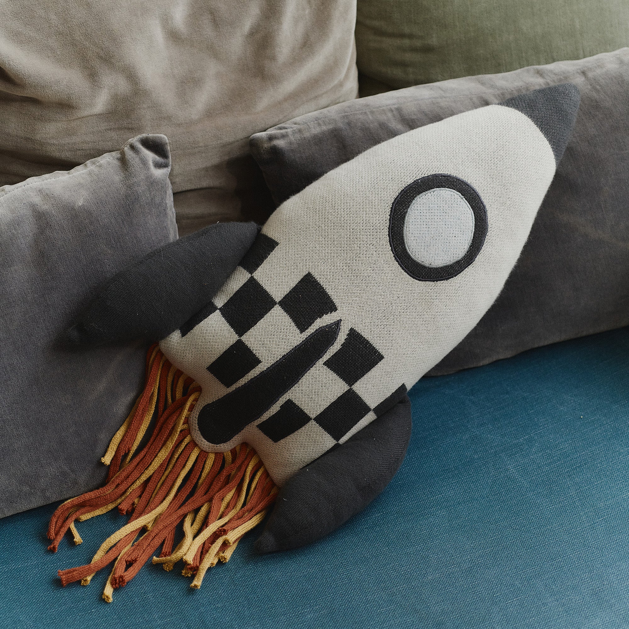CUSHION - Rocket