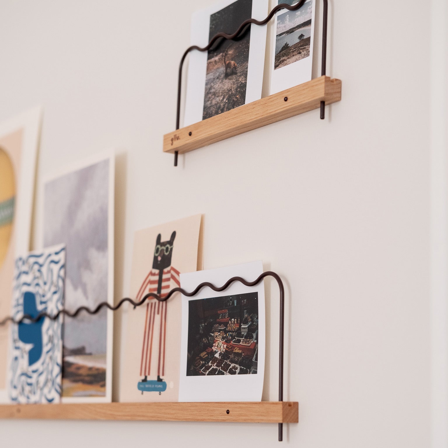 Wave - Display shelf - Oxblood/Medium