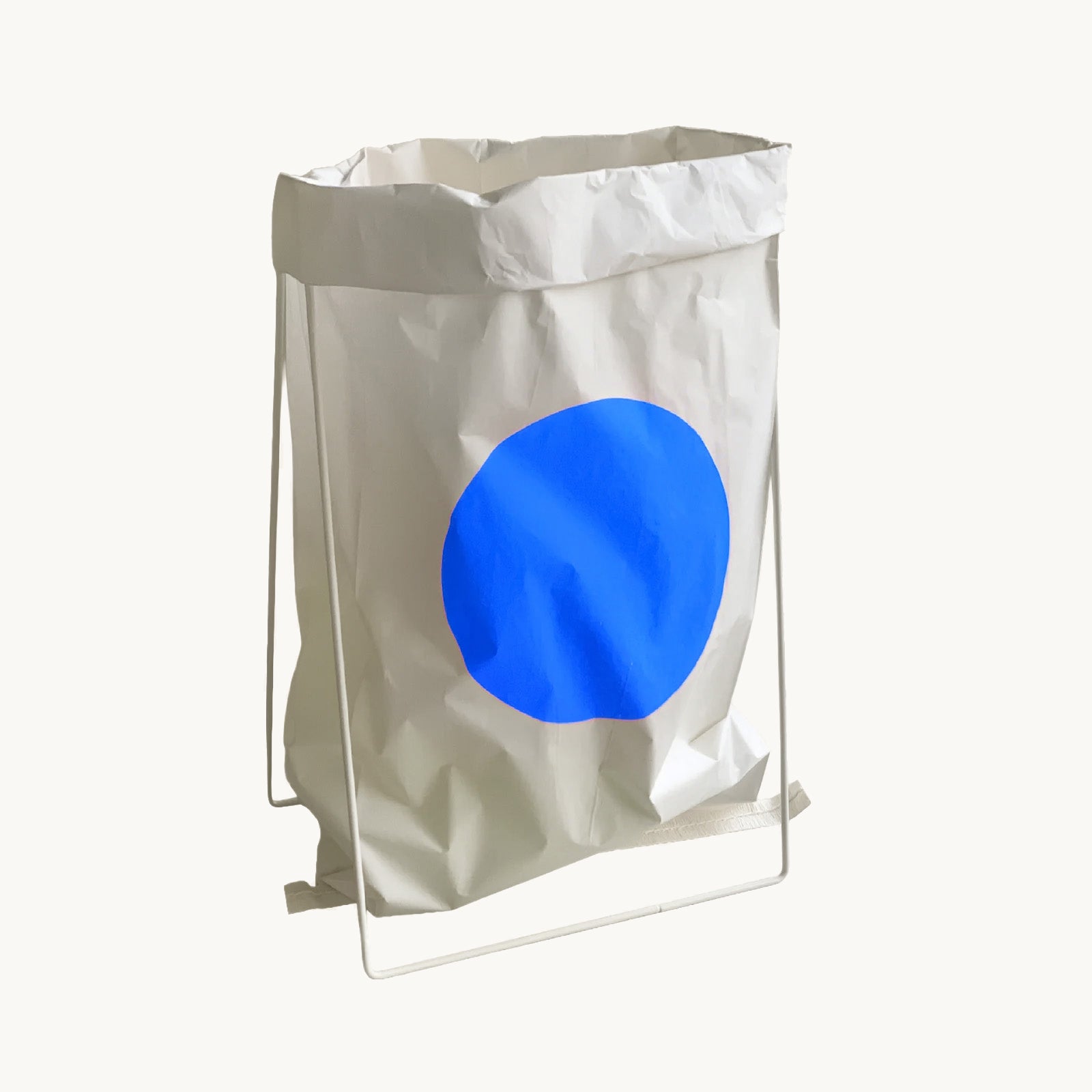 PAPER BAG WITH STAND